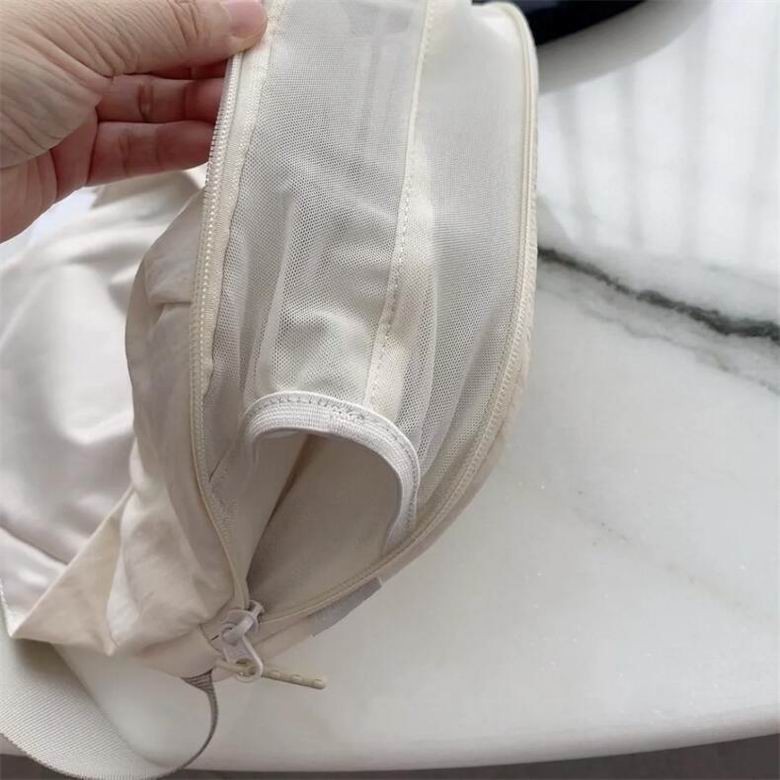 Lululemon 33x3x18cm 2C AO (16)